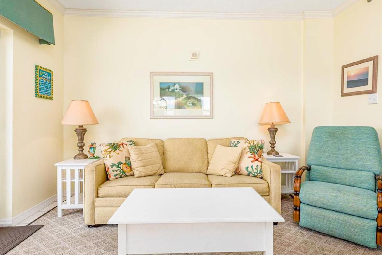 Tradewinds Condos II Orange Beach Room photo