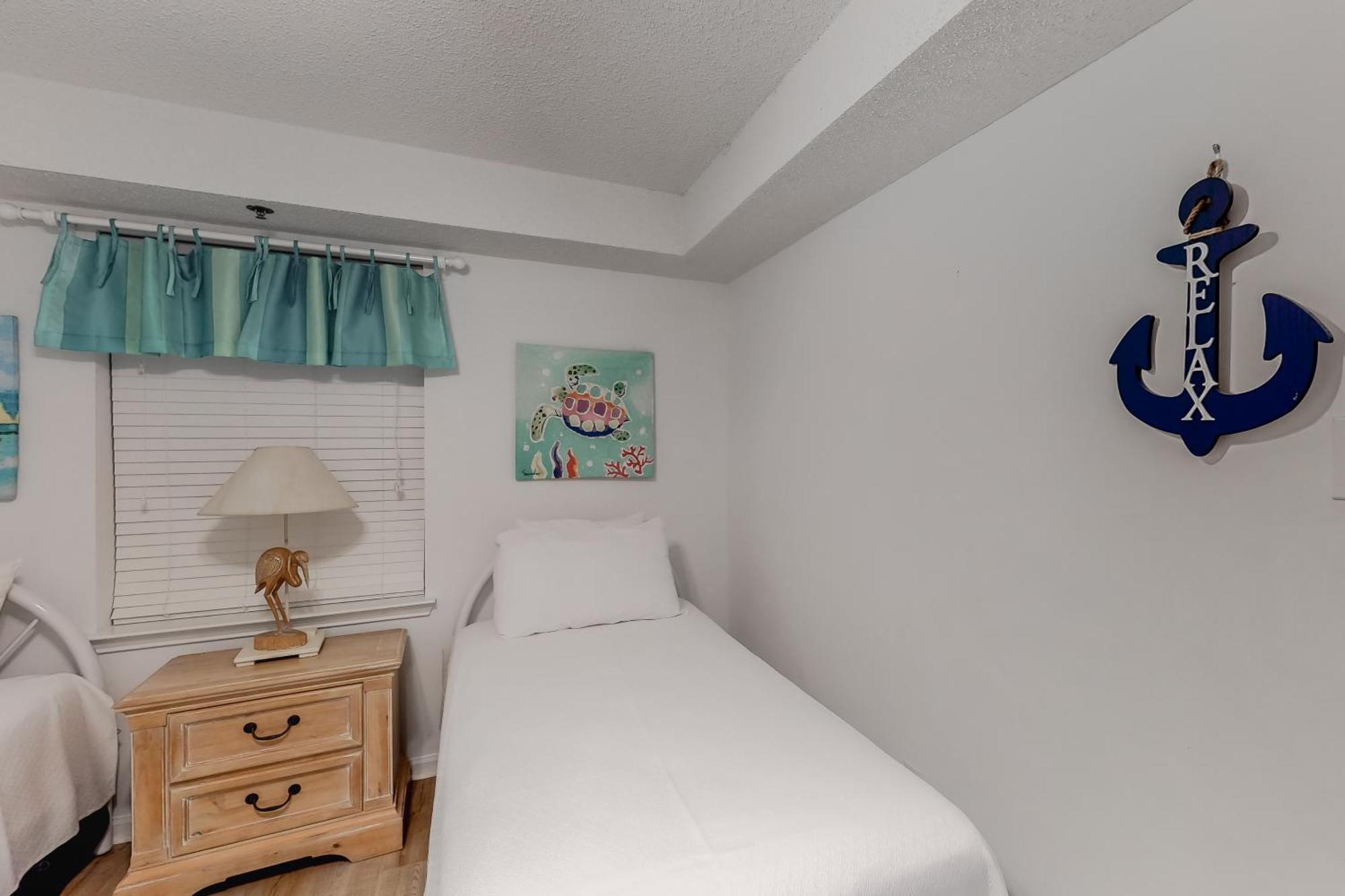 Tradewinds Condos II Orange Beach Room photo