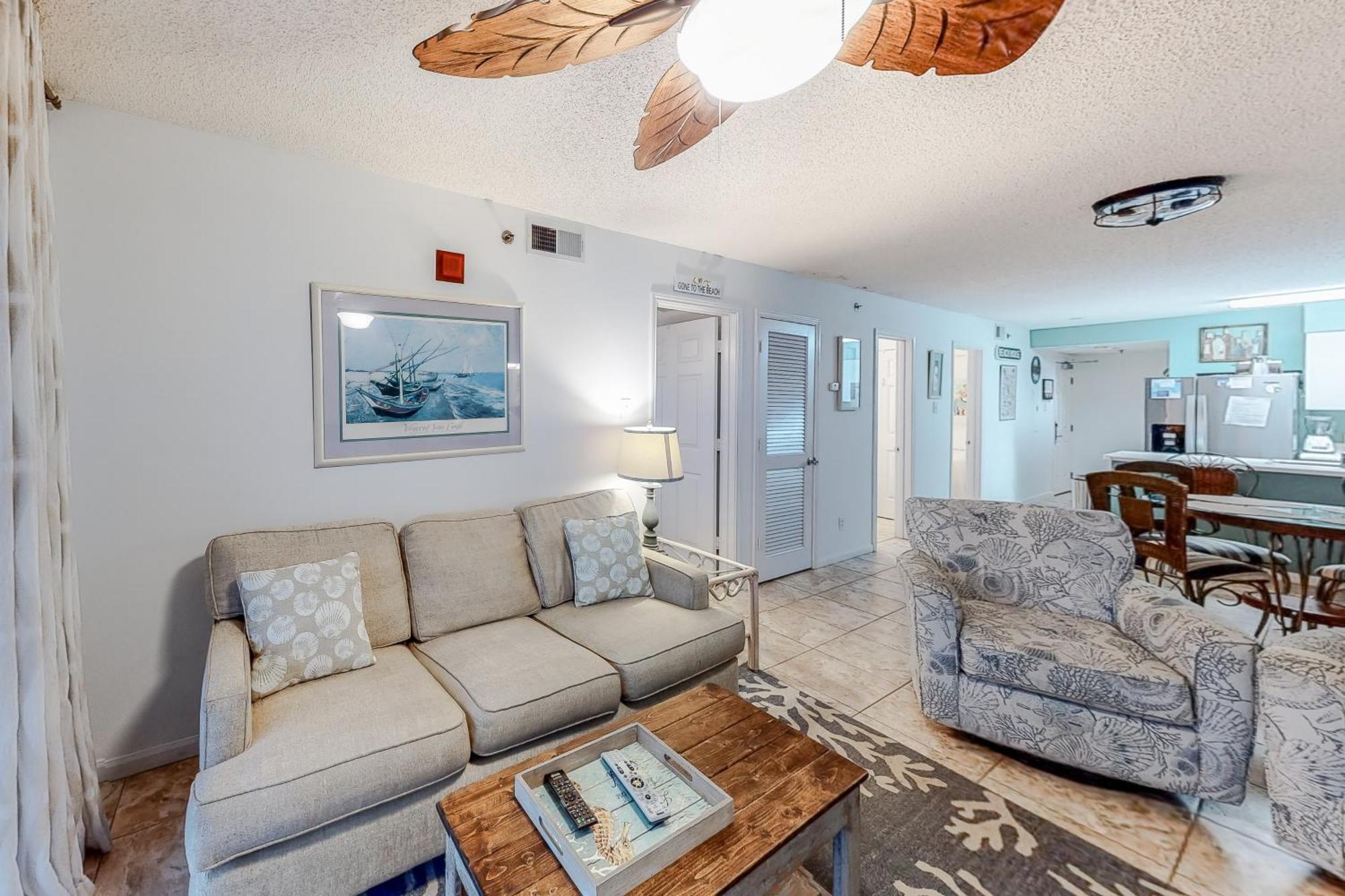 Tradewinds Condos II Orange Beach Room photo